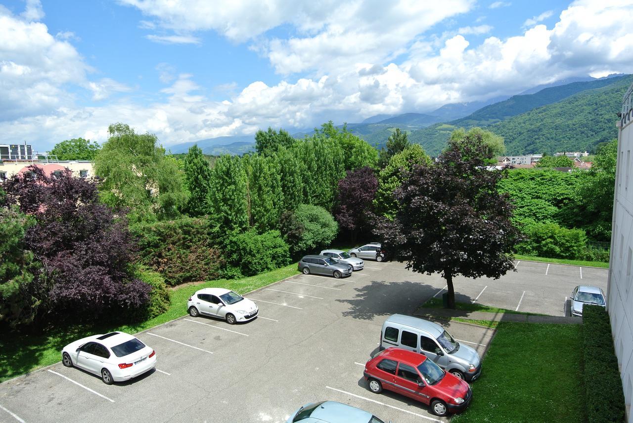 Hotelf1 Grenoble Universite Gieres Exterior photo
